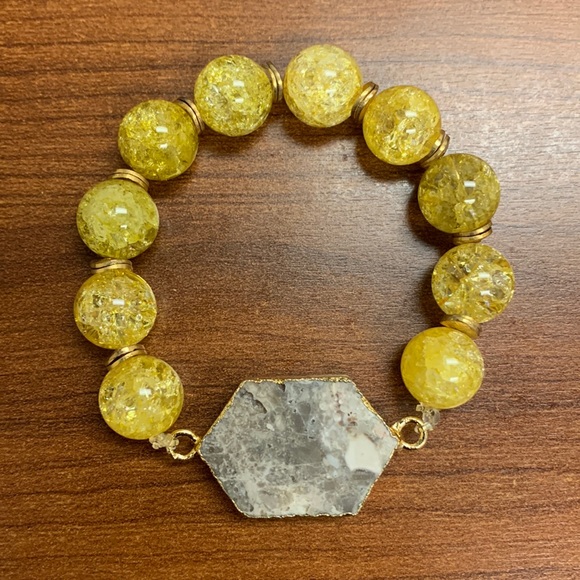 Hand made Yellow Bead Bracelet - Picture 2 of 2